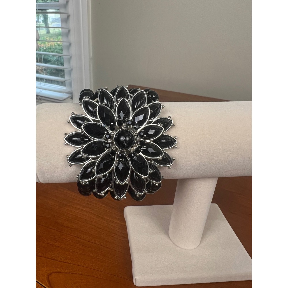 Womens Black Floral Statement Stretch Bracelet 4 Strand Beaded Silver Tone